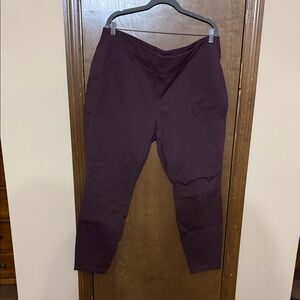 Carhartt Women's Burgundy Straight Leg Pants